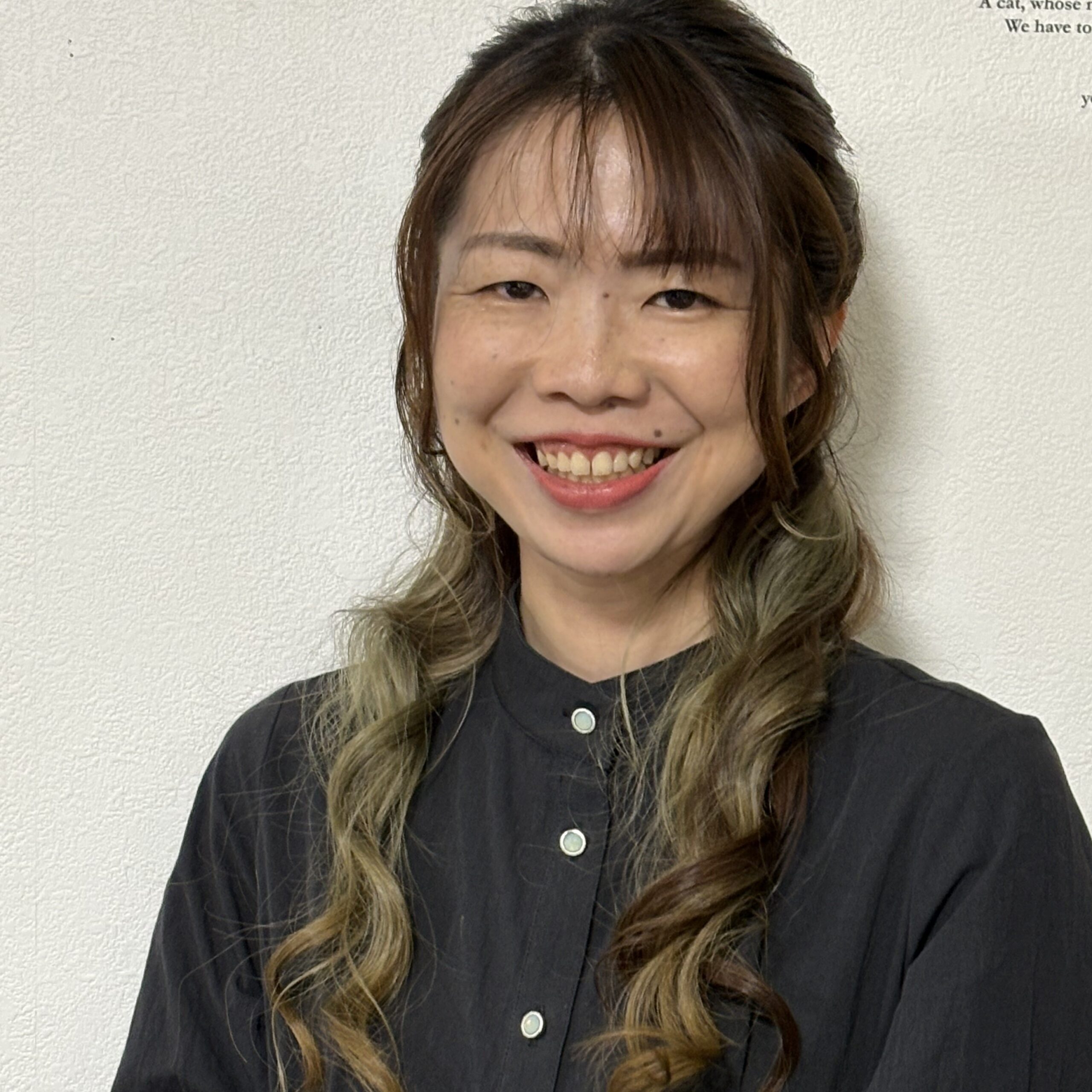 影山あおい